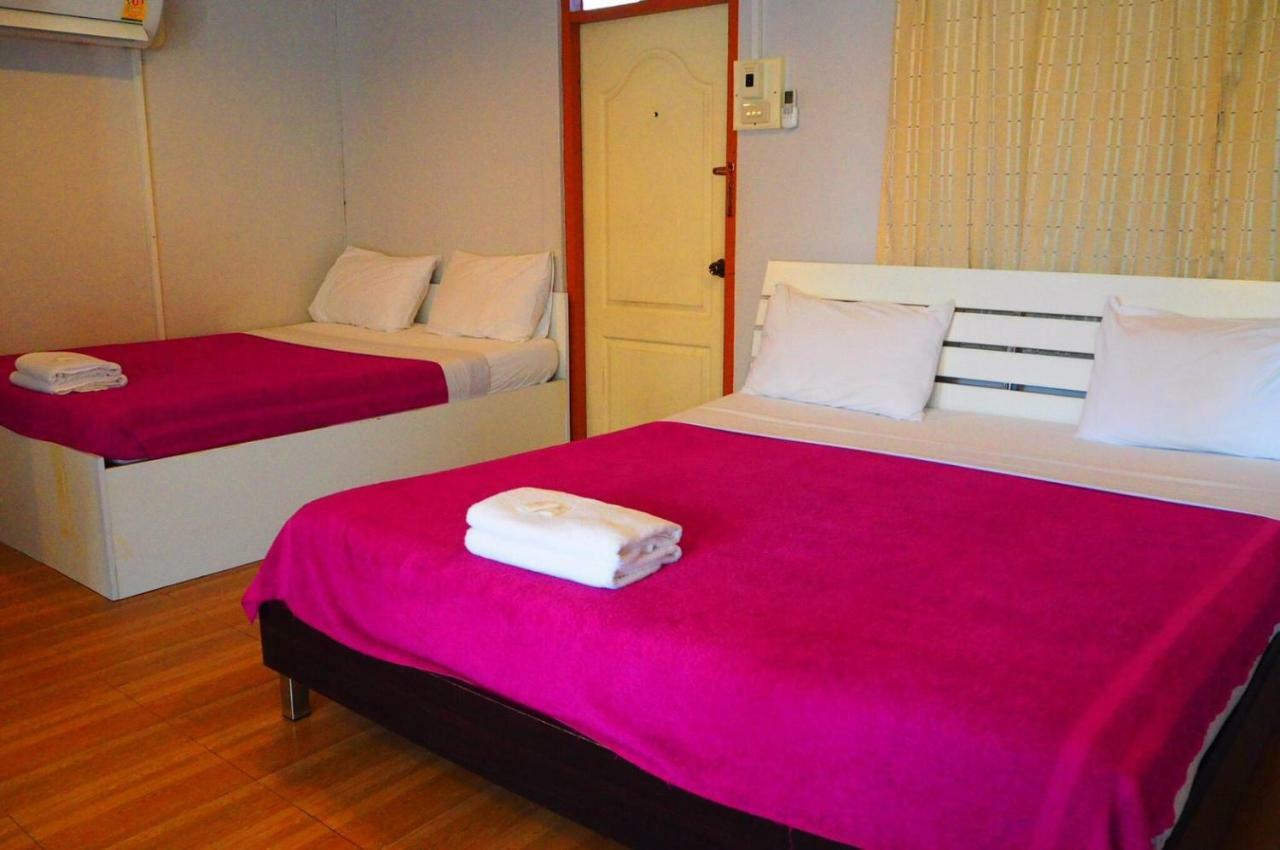 Samchai Hotel Сі-Рача Екстер'єр фото